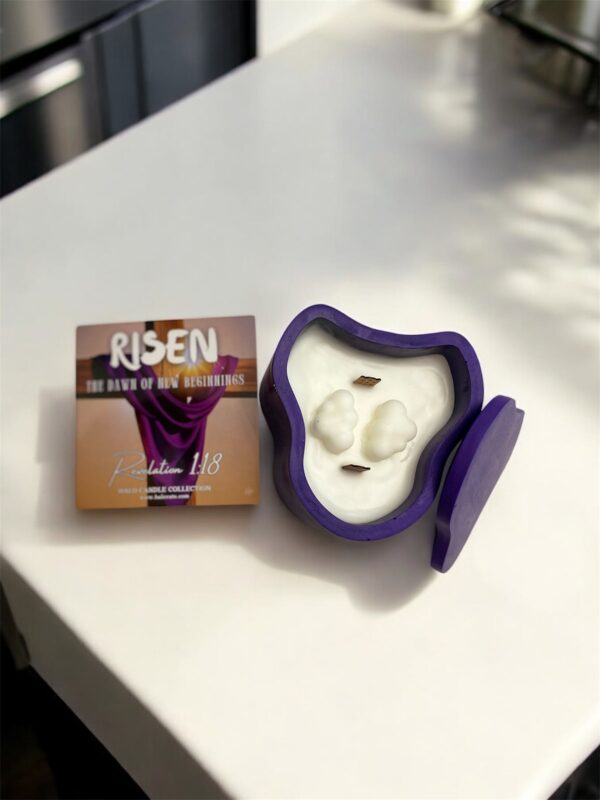 RISEN HALO CANDLE